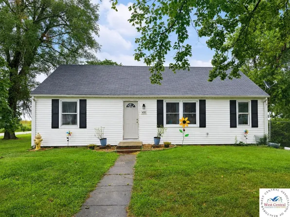 400 E Rogers St, Lowry City, MO 64763