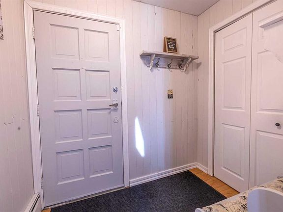 3rd image of 1401 SW 54th St