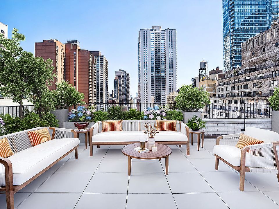 1st image of 200 E 58th St APT 18A