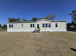 5531 NW 165th St, Trenton, FL 32693