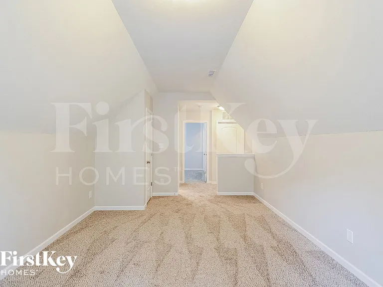 5519 Pinebrook Ln — Photo 13
