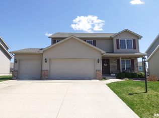 10812 N Overtone St, Peoria, IL 61615
