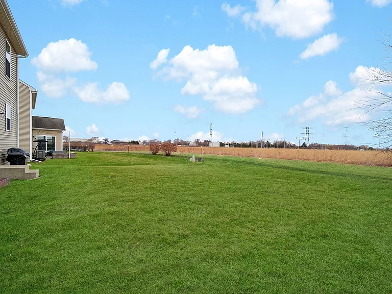 4255 Fraser Cir — Photo 37