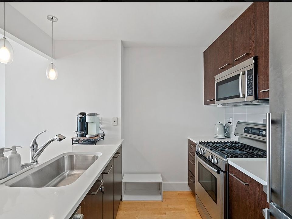 1st image of 5-09 48th Ave #6J
