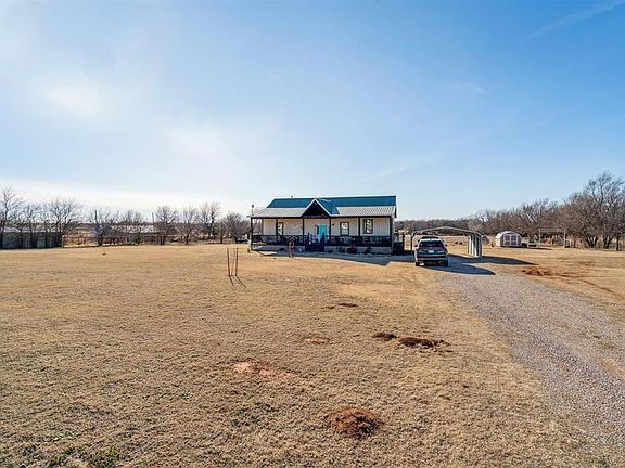 2nd image of 425 S Cimarron Rd