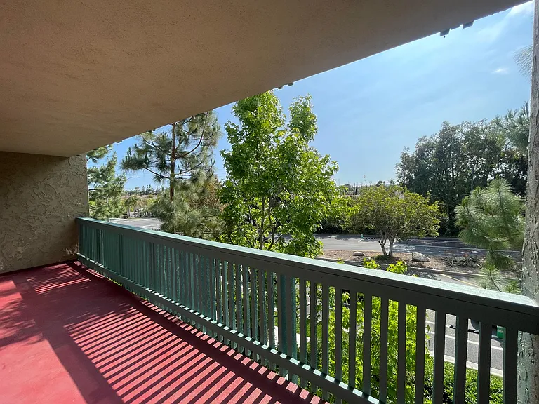 412 N Bellflower Blvd #208 — Photo 59