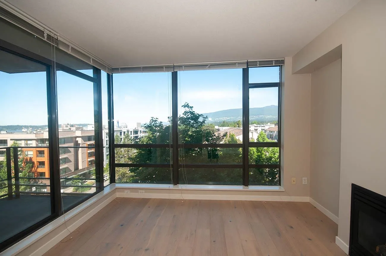 3 bed, 1161 sqft, $4,250 — Photo 3