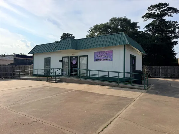 111 Barclay St, Woodville, TX 75979