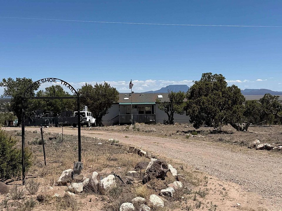 1st image of 46 Horseshoe Cir