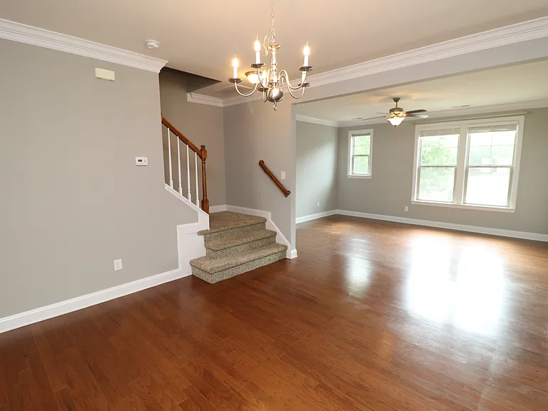 1428 Providence Green Ln — Photo 19