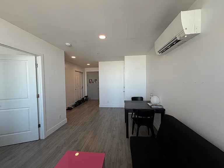 1399 Myrtle Ave #7B — Photo 2