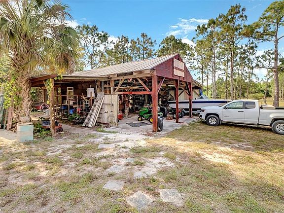 5th image of 1000 Rabbit Run Rd