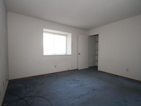 5th image of 21564 Meekland Ave APT 6