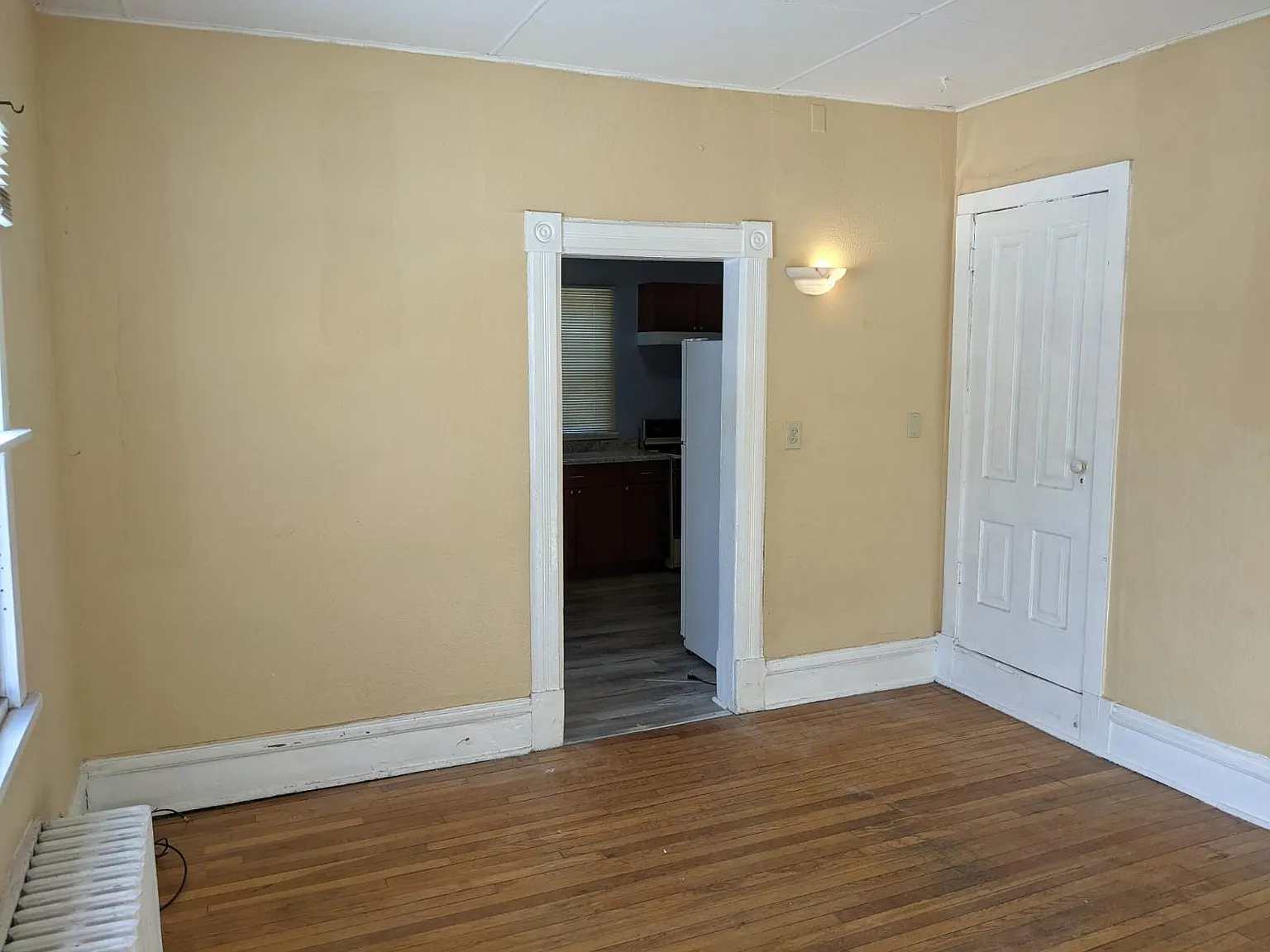 2 bed, 1000 sqft, $1,295 — Photo 3