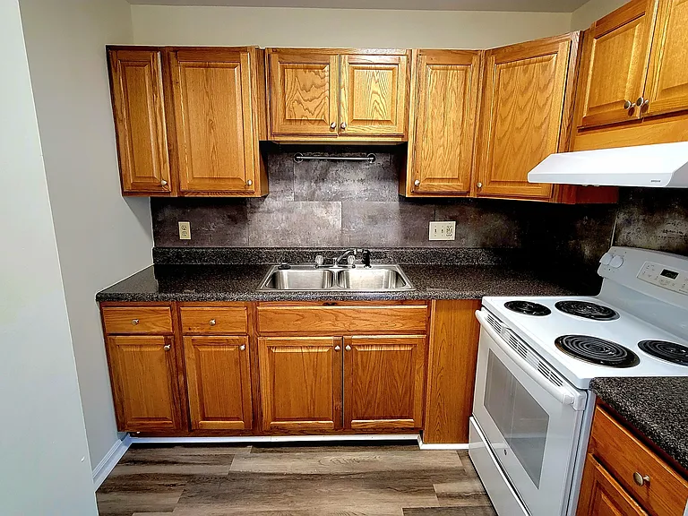 1400 Meridian Ave #12 — Photo 8