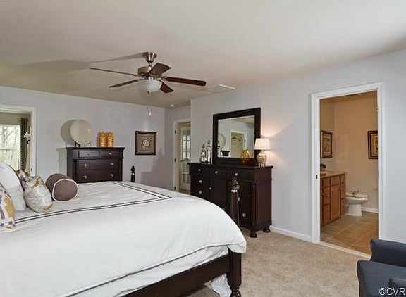 2nd image of 1909 Camerons Landing Ln