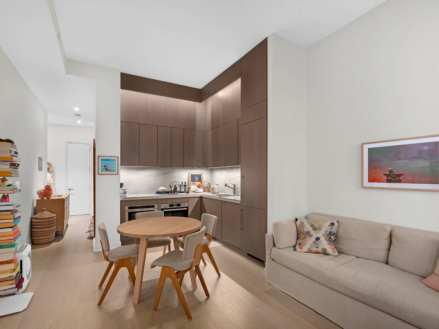 77 Charlton Street — Photo 2
