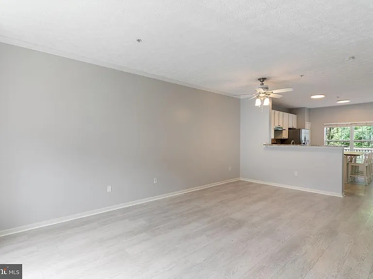 8212 Silverton Ct — Photo 6