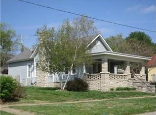 408 S Pearl St, Paola, KS 66071