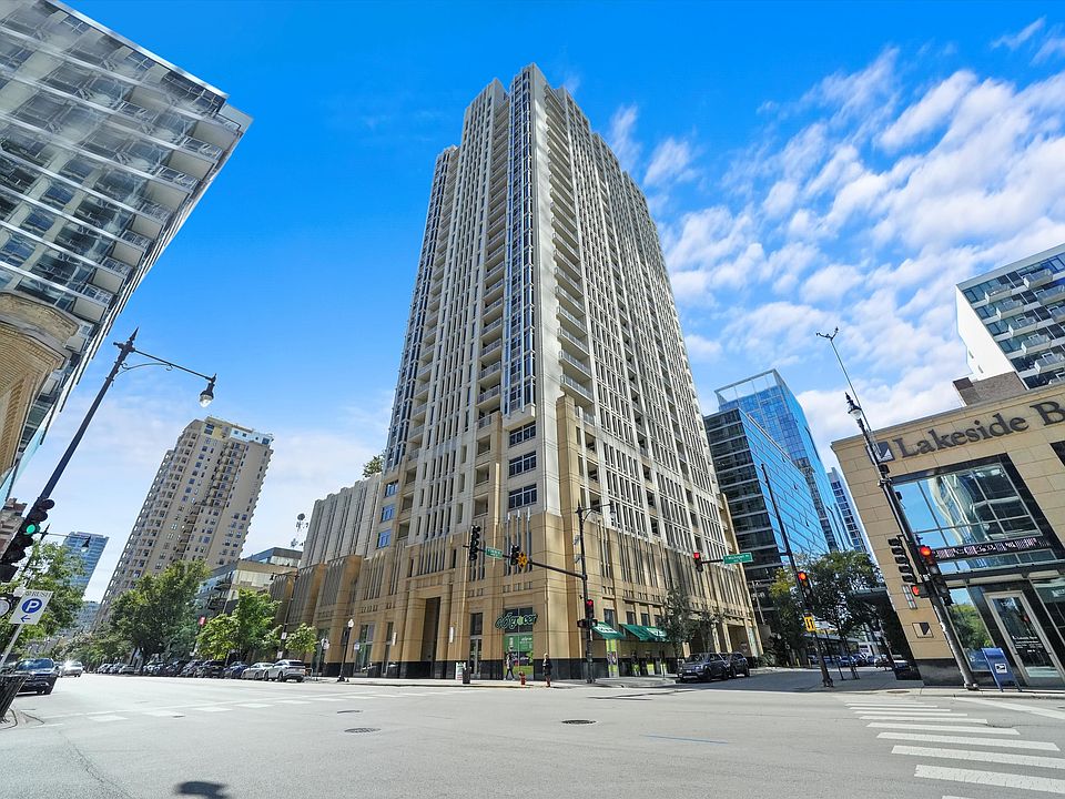 1st image of 1400 S Michigan Ave APT 1607