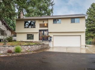 6208 Cameron Way, Gladstone, OR 97027