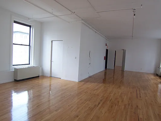 Rented by City Connections Realty | media 20