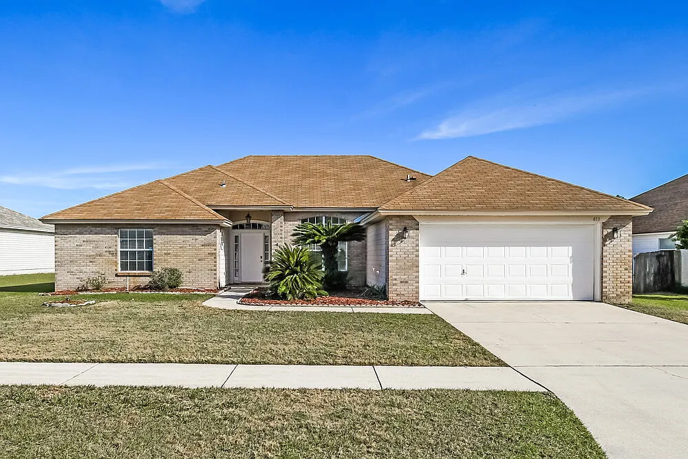 4 bed, 2.0 bath, 1947 sqft, $2,185 — Photo 1
