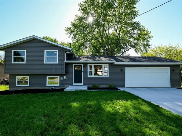 1520 Congress Lake Rd, Mogadore, OH 44260