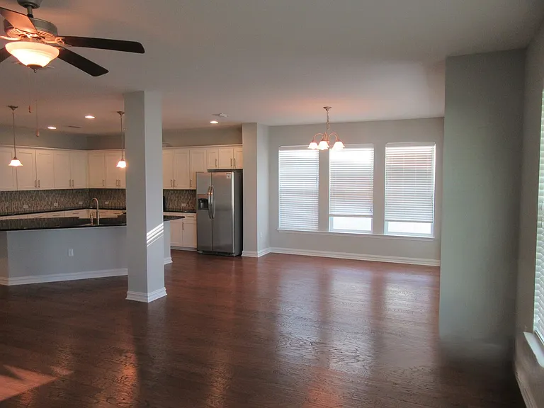 315 Johnson Bayou Dr — Photo 4