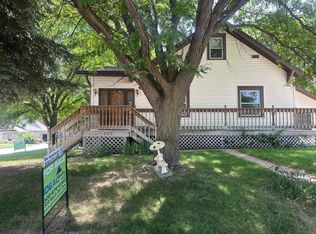 403 N 9th Ave, Broken Bow, NE 68822