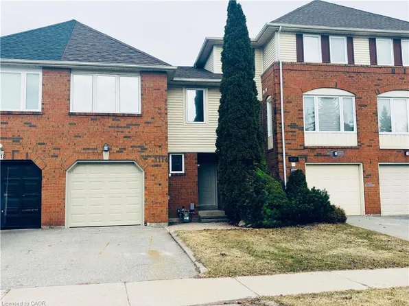 1114 Lindsay Dr, Oakville, ON L6M 3B4