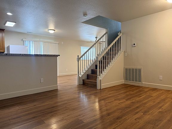 4th image of 1204 Brightday Dr