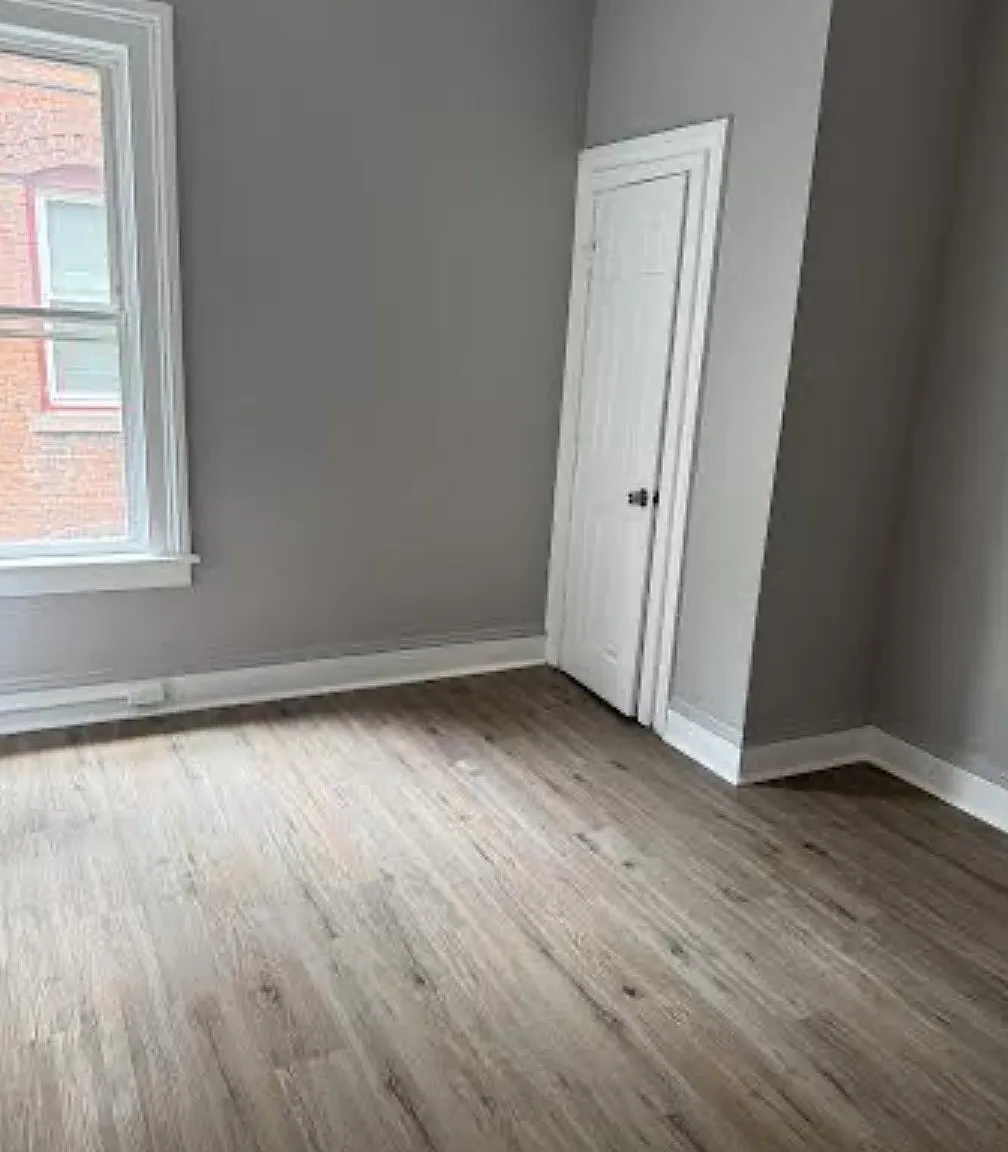 4 bed, 1200 sqft, $2,225 — Photo 3