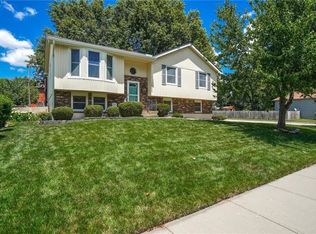 16002 W 154th Ter, Olathe, KS 66062
