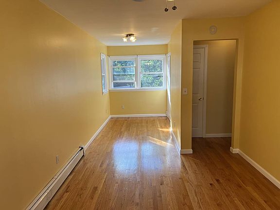 4th image of 432 Gordon Ave