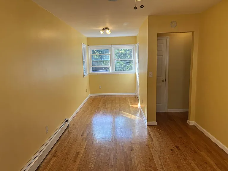 432 Gordon Ave — Photo 4