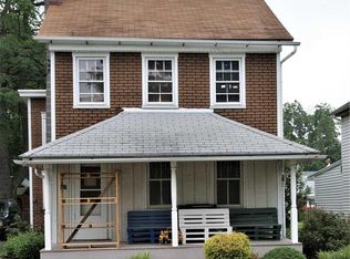 957 Turnpike Rd, Elizabethtown, PA 17022