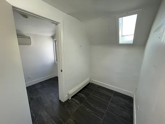 Rented by Compass | media 18