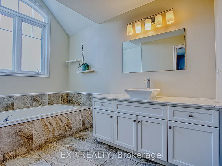 98 Shoreview Pl #15 — Photo 19