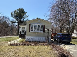 48 Dogwood Ln #48, Wales, MA 01081