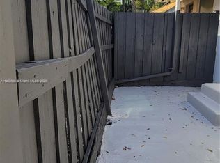 2162 SW 26th St #1, Miami, FL 33133