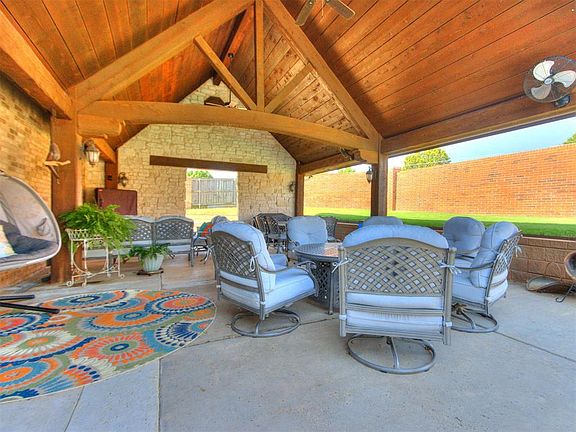 5th image of 1429 Spring Creek Dr