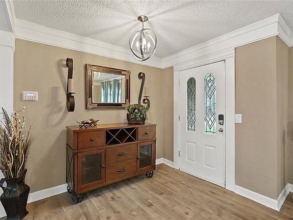 3rd image of 3109 Bonniebrook Dr