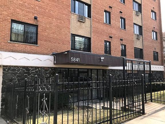 2nd image of 6011 N Winthrop Ave #6B