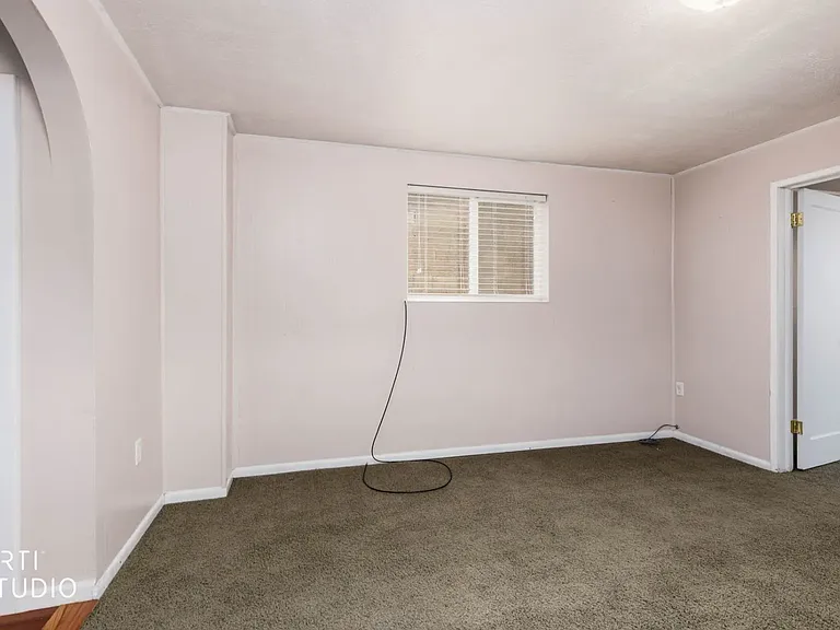 62 W 115 N #201 — Photo 14