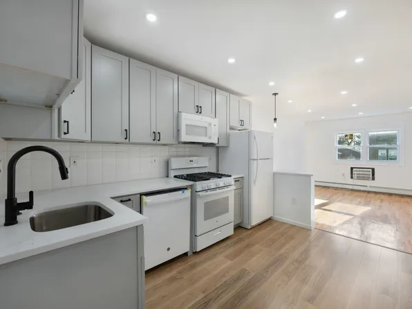 58 Laidlaw Avenue image 7 of 18