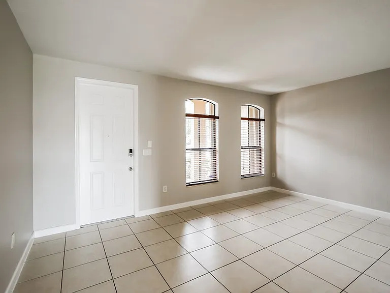11232 SW 238th St — Photo 5