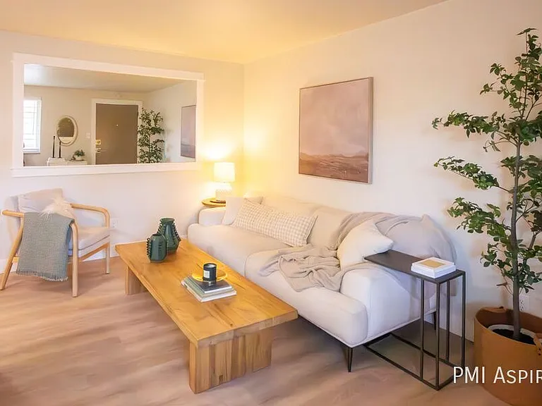 1335 N Gaylord St #102 — Photo 6