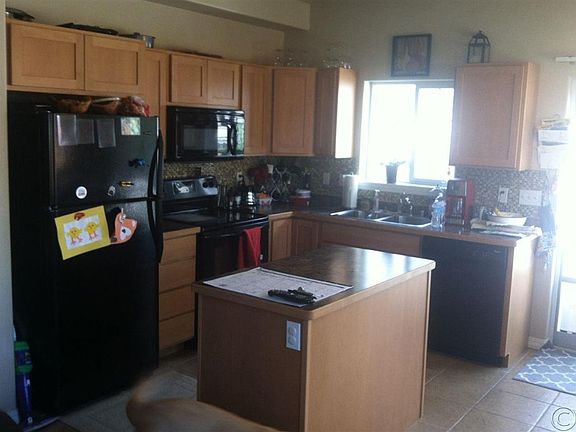 4th image of 2217 Benton St Unit A