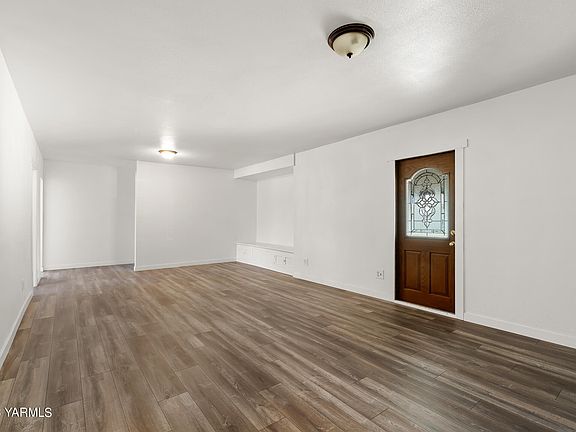 4th image of 621 S Fair Ave
